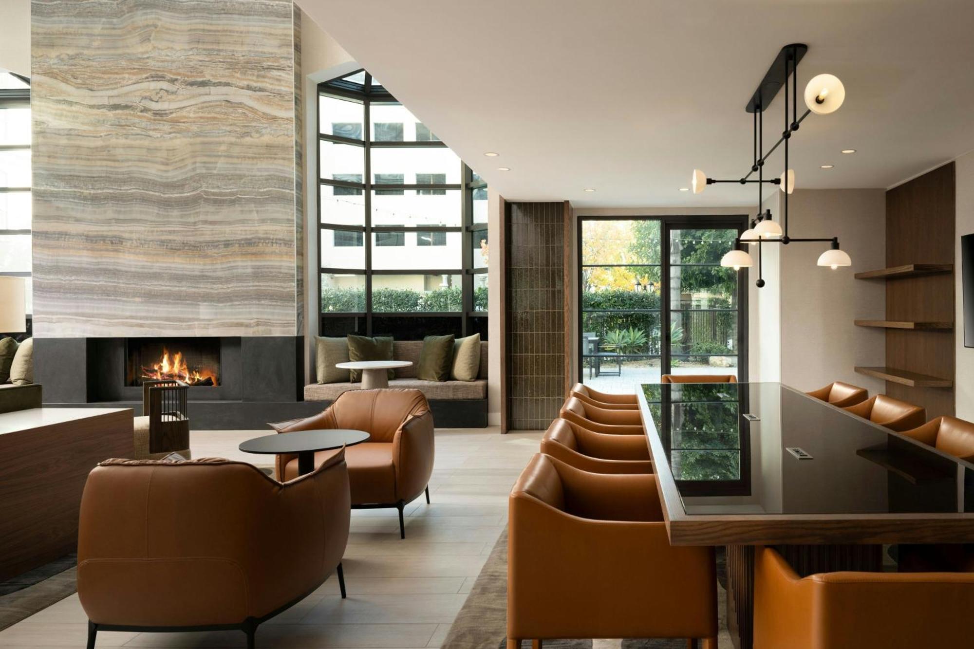 Courtyard By Marriott Los Angeles Pasadena Old Town Exterior photo