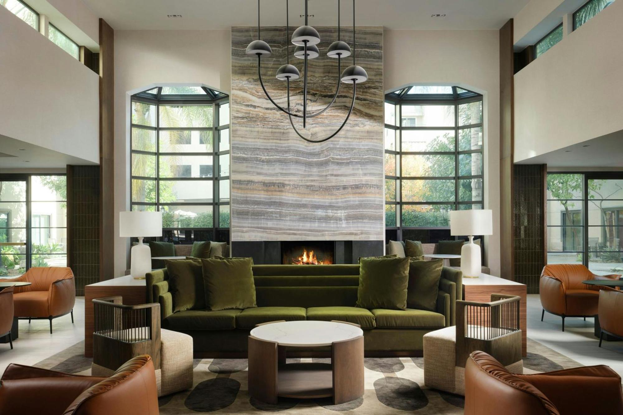 Courtyard By Marriott Los Angeles Pasadena Old Town Exterior photo