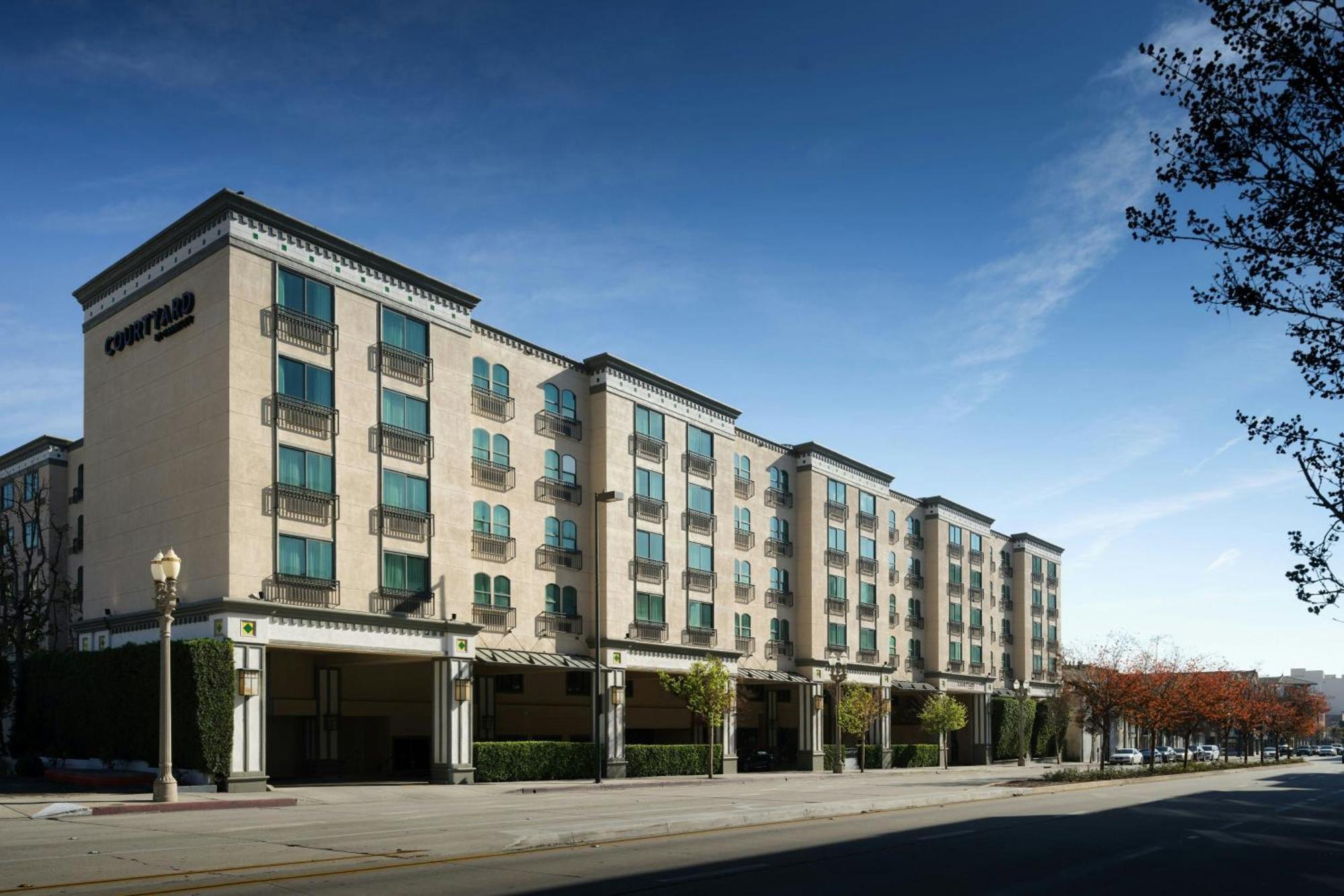Courtyard By Marriott Los Angeles Pasadena Old Town Exterior photo