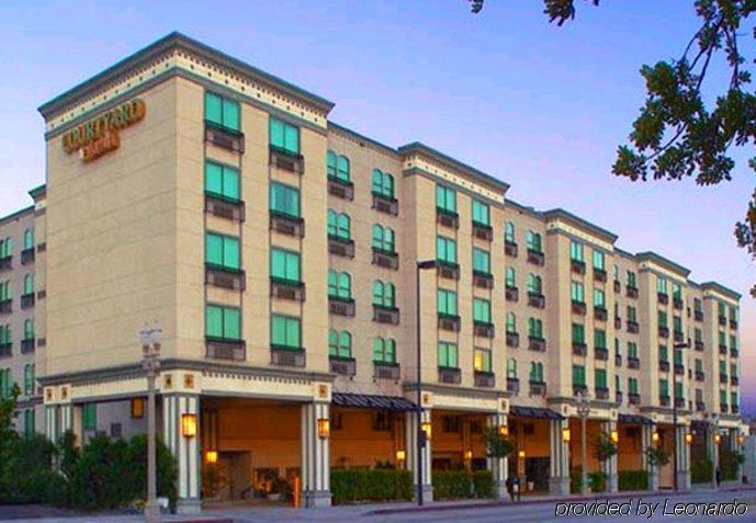 Courtyard By Marriott Los Angeles Pasadena Old Town Exterior photo