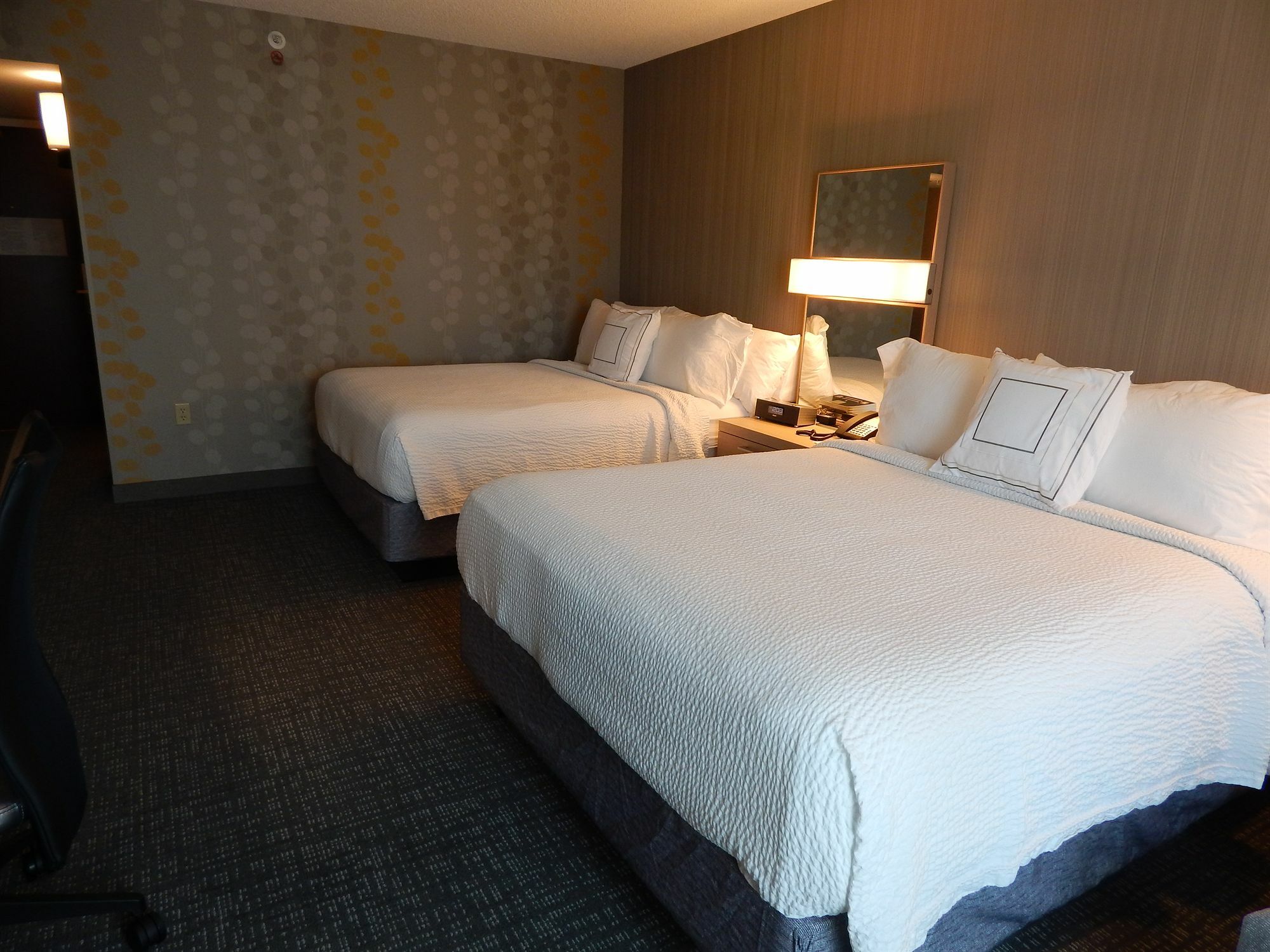 Courtyard By Marriott Los Angeles Pasadena Old Town Exterior photo